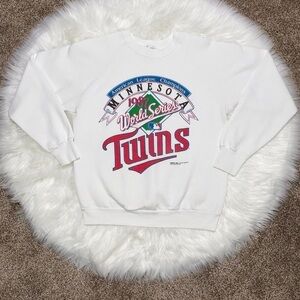 Vintage 1987 Minnesota Twins Baseball Crewneck Sweatshirt